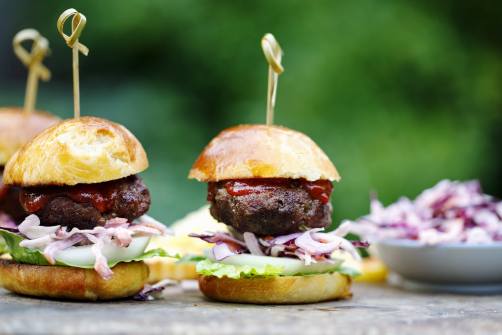 asian burgers with spicy mayo