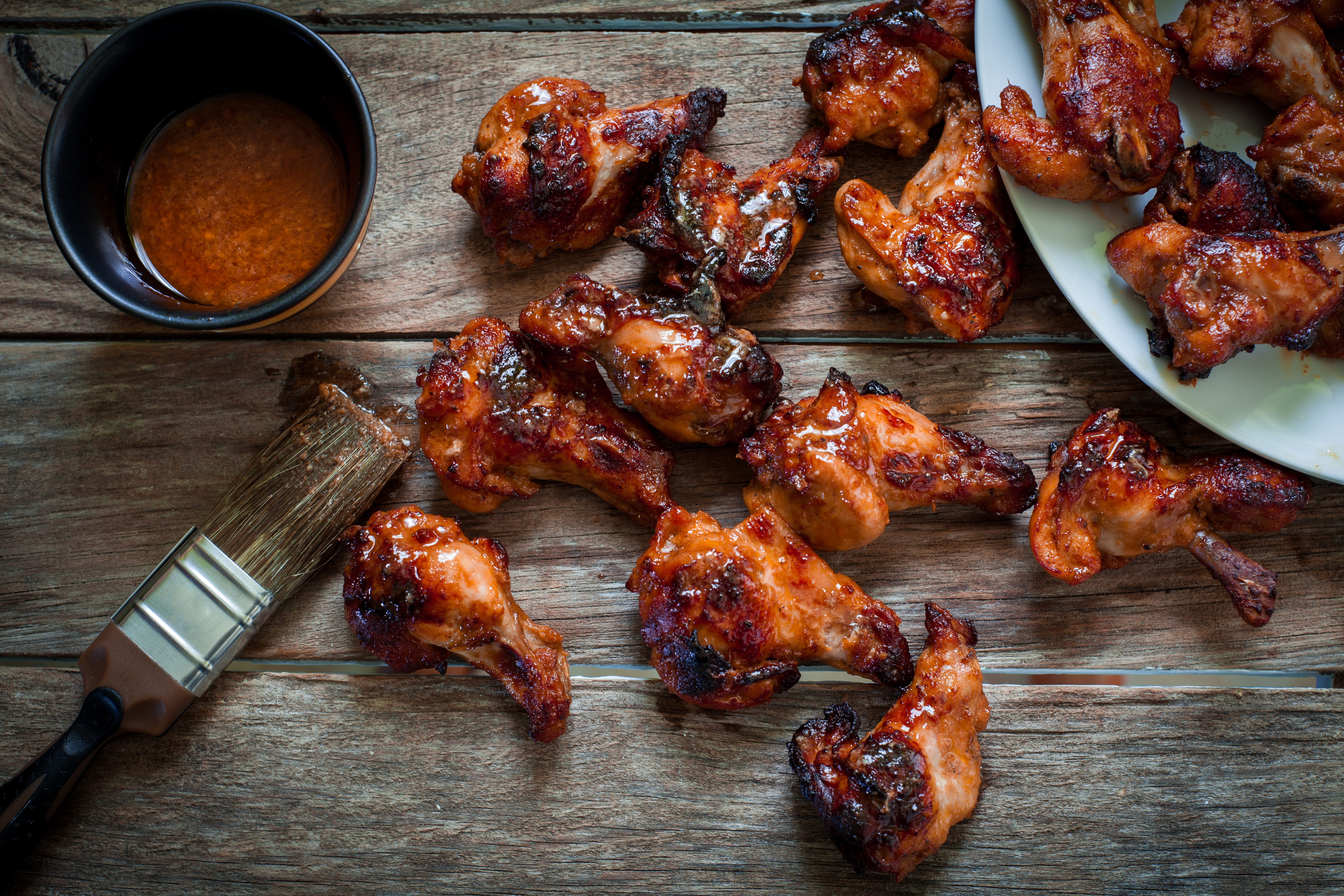 Spicy Chicken Wings with Cool and Tangy Cilantro Dip